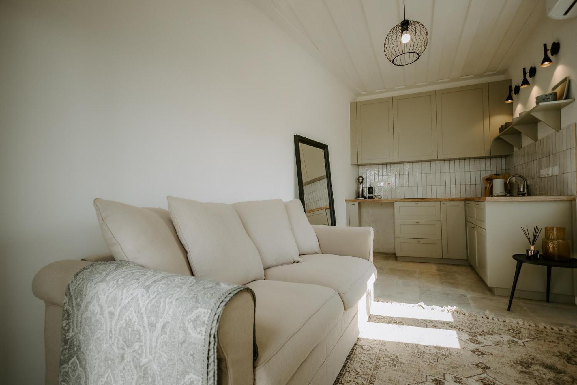 Smaragda'S Guest Rooms Limassol Luaran gambar