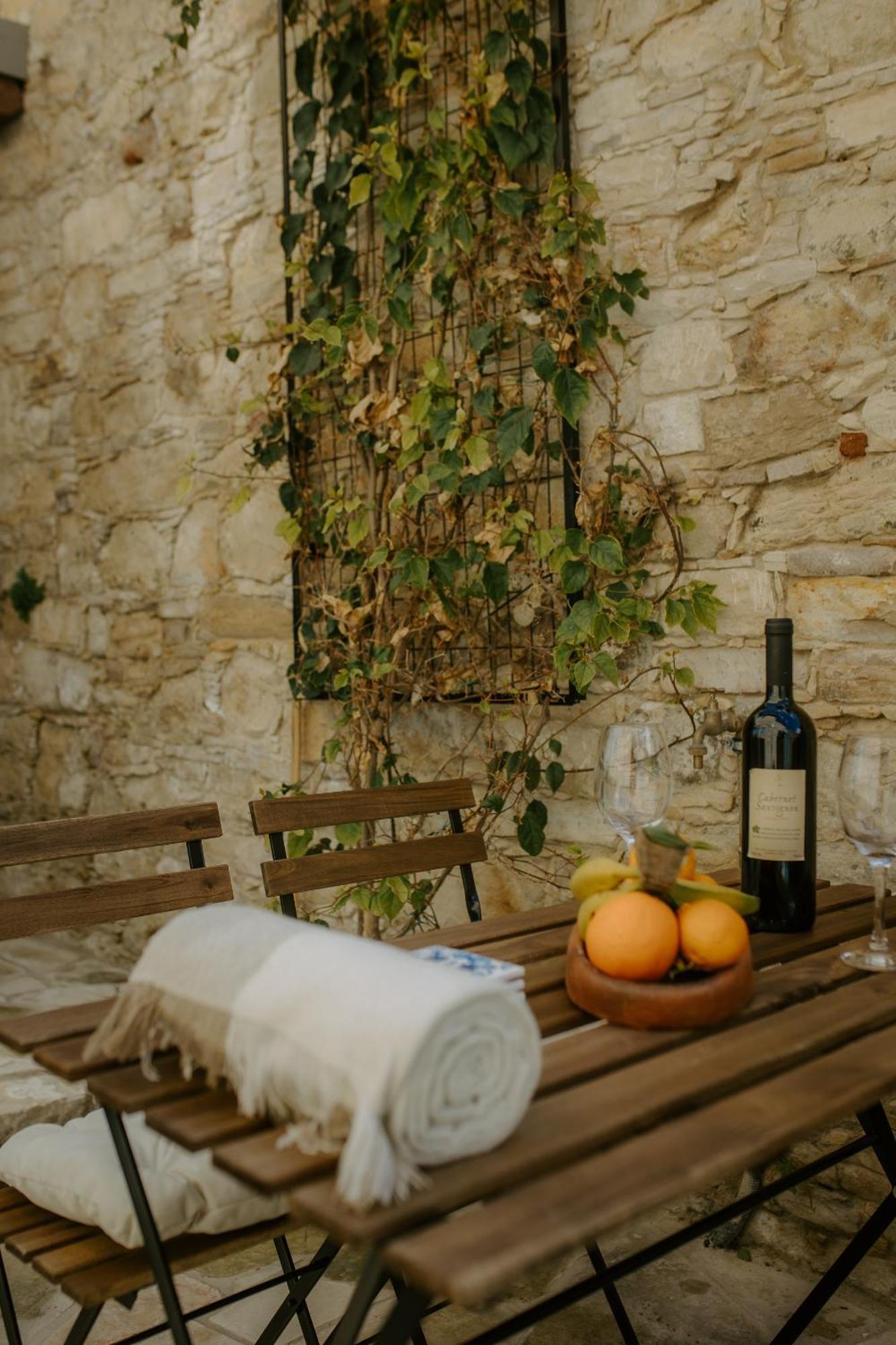 Smaragda'S Guest Rooms Limassol Luaran gambar